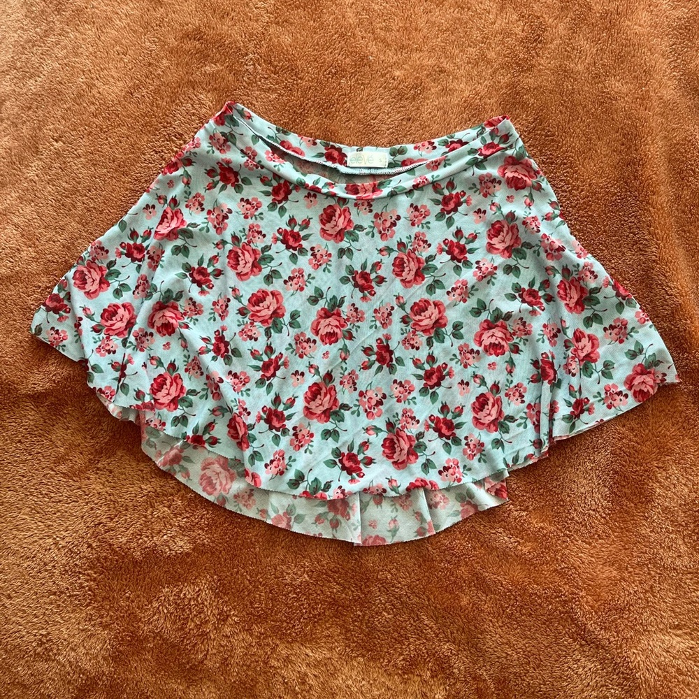 Elevé Adult Small Skirt